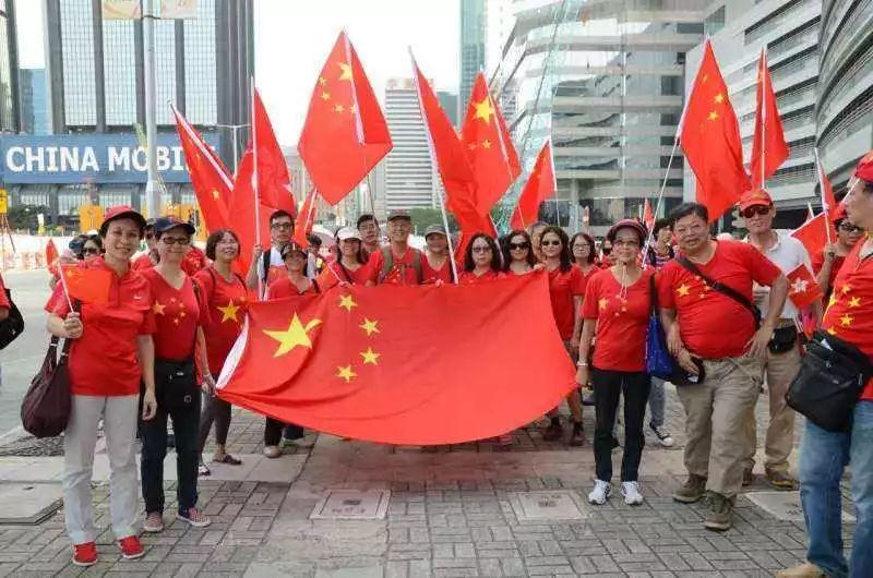八款不同口味的慕斯蛋糕，总有一款是属于你的口味